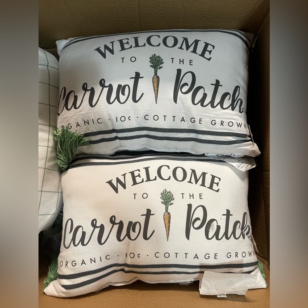 Decorative pillow